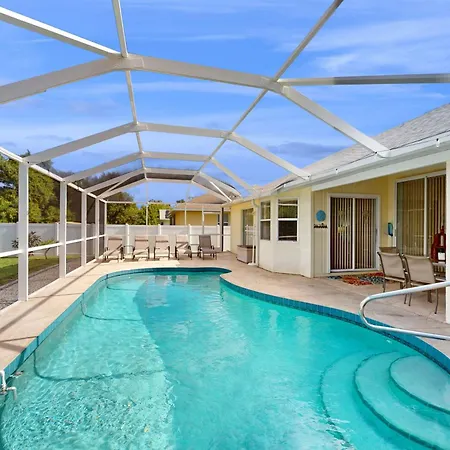 Villa Charlotte'S Banbury Hideaway